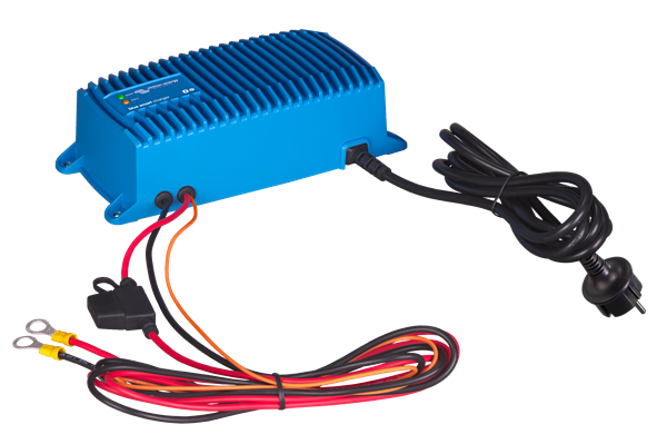 BLUE SMART IP67 CHARGER 24V/8A(1)